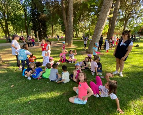 El Plan de Actividades Extraescolares acaba con una fiesta en el parque Alces en la que se reunían los participantes en todas las actividades 1