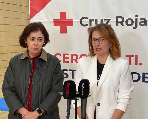 Queda inaugurada la Tómbola Solidaria de Cruz Roja y ASECEM 1