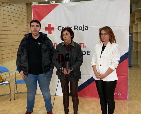 Queda inaugurada la Tómbola Solidaria de Cruz Roja y ASECEM 2