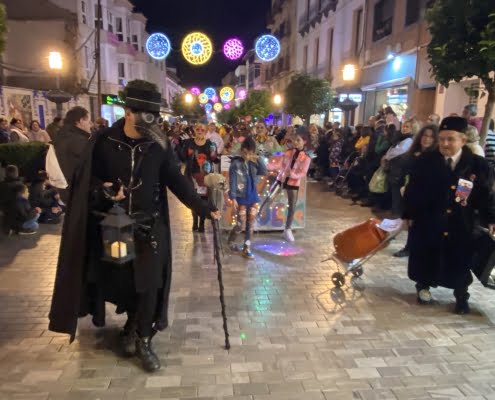 Alrededor de 200 personas participan en el Desfile Popular de Máscaras del Carnavalcázar 2022 10
