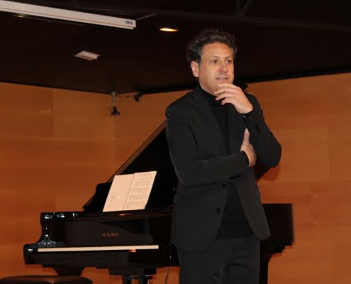 El pianista Diego Ramos da comienzo a la gira de la última composición de José Zárate en Alcázar de San Juan 3