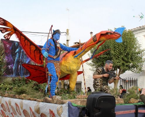 Cinco Casas celebró su desfile de carnaval llenando las calles de diversión y alegría 1
