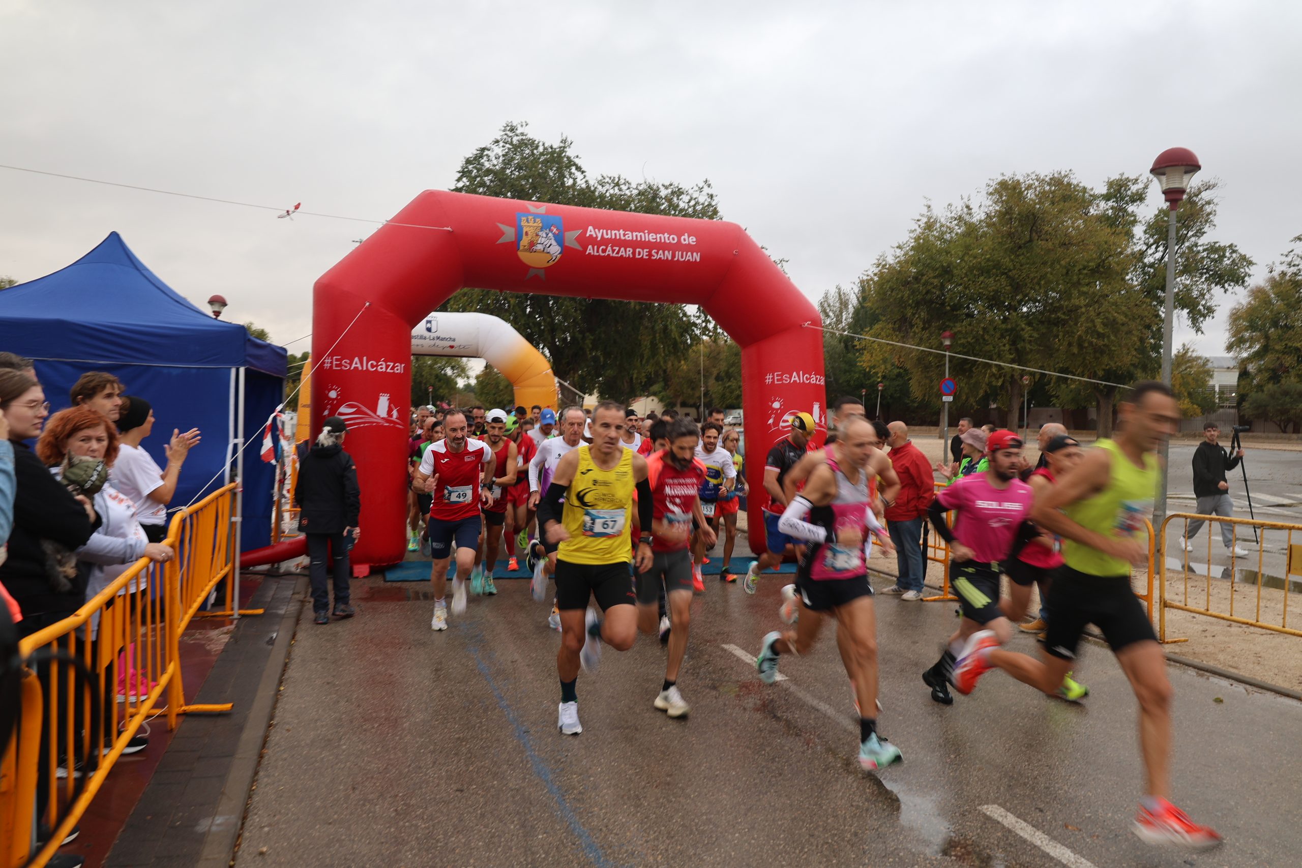 400 runners take part in memorial half marathon despite adverse weather conditions